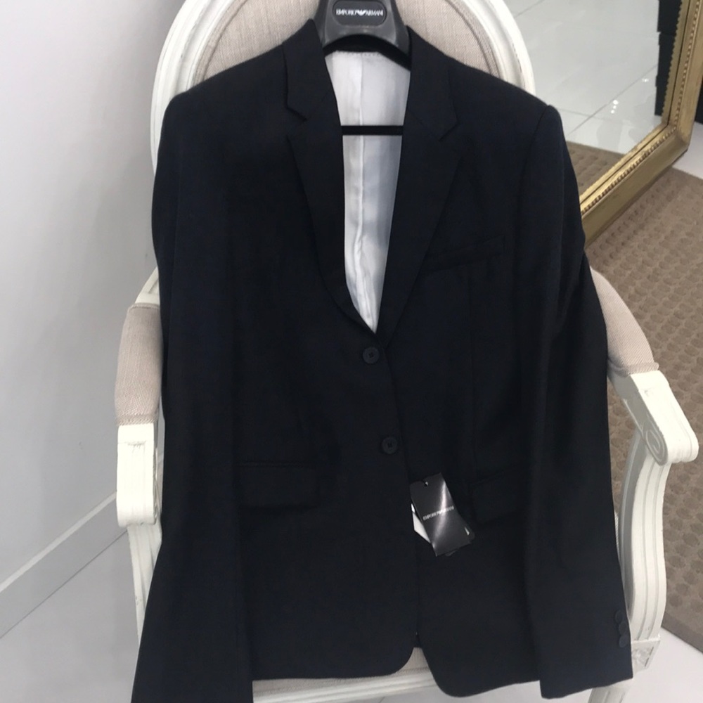 BRAND NEW & AUTHENTIC! Armani suit set